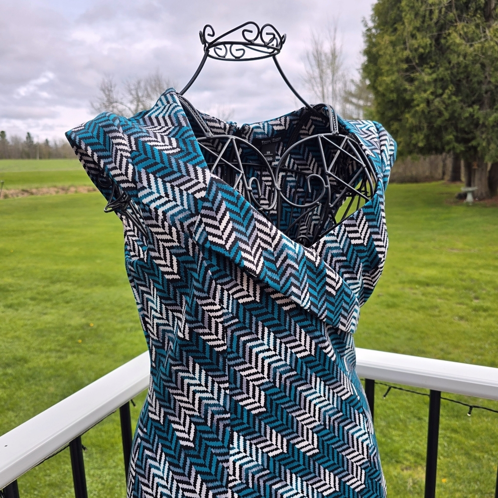 WHBM Herringbone Knit Sheath Dress, Size 10, EUC - Picture 2 of 11
